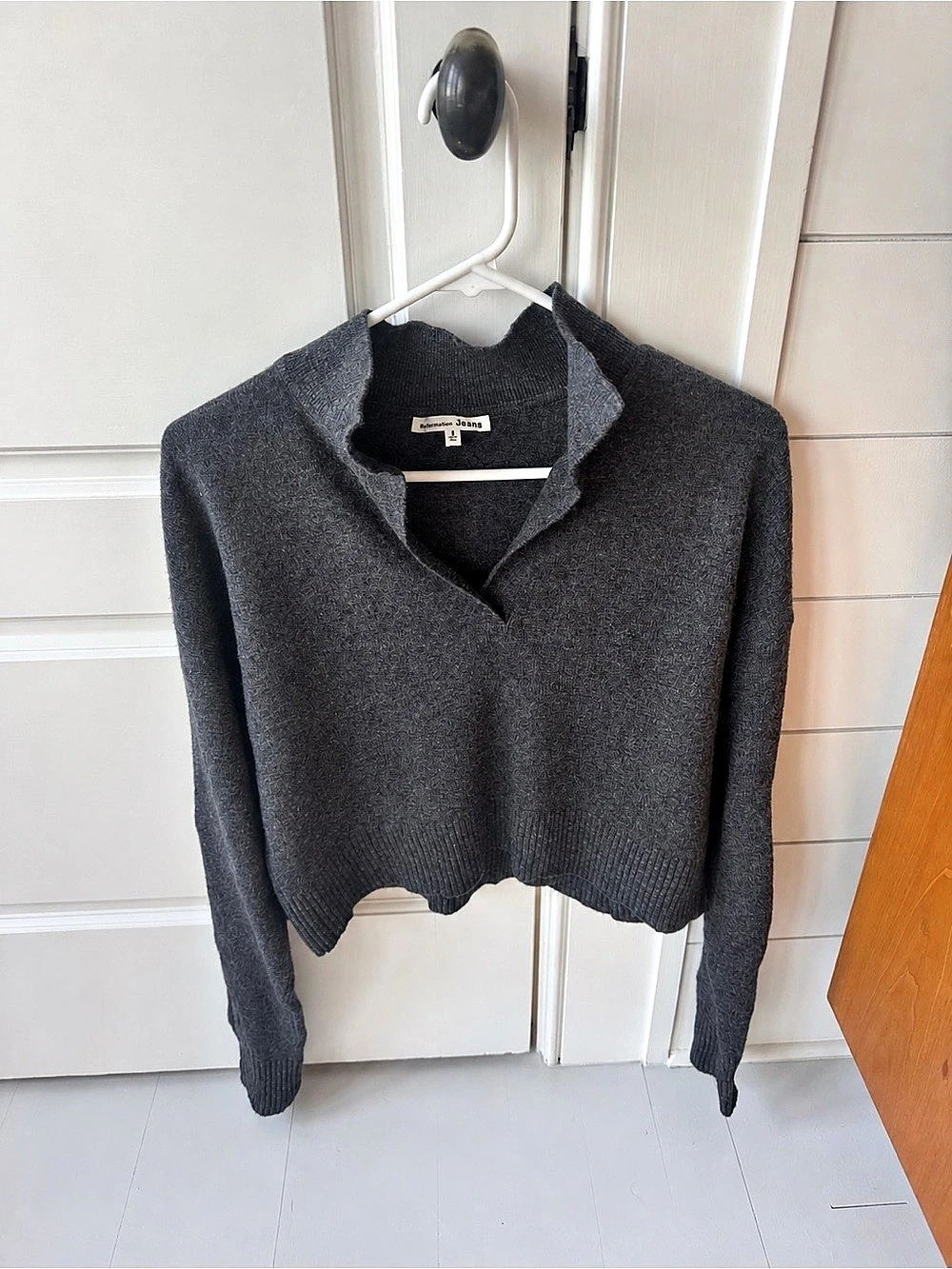 Reformation cashmere polo Sweater in charcoal Gray Size Small